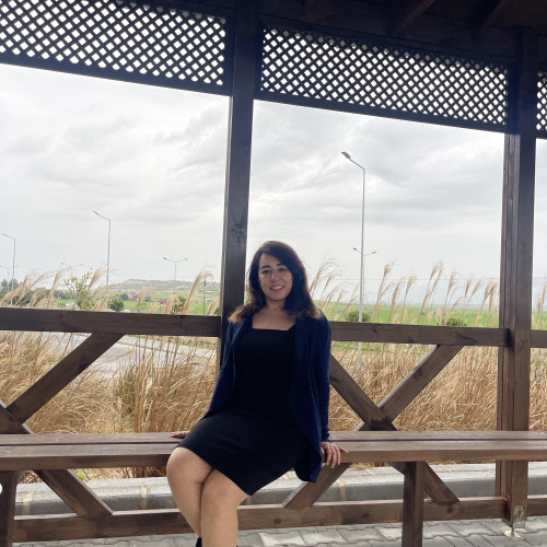 Mahnoush  t. profile photo