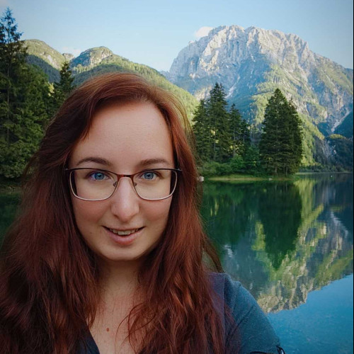 Nina L. profile photo