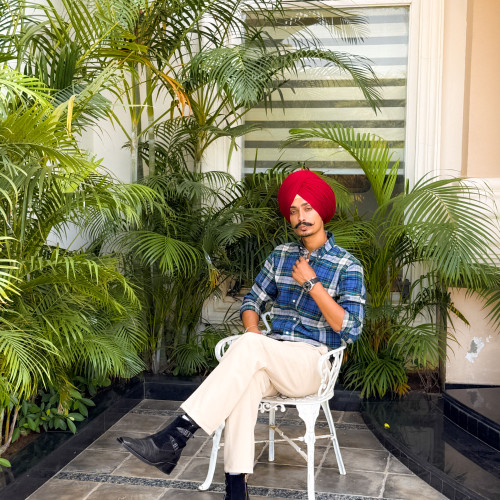 inder b. profile photo