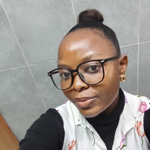 Esther F. profile photo
