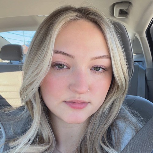 Alexis  F.