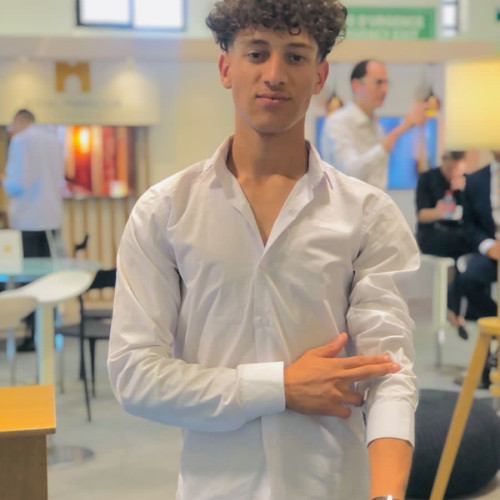 HANYN E. profile photo