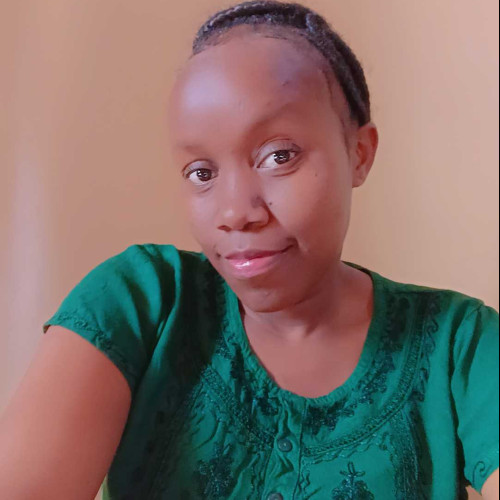 esslyne m. profile photo