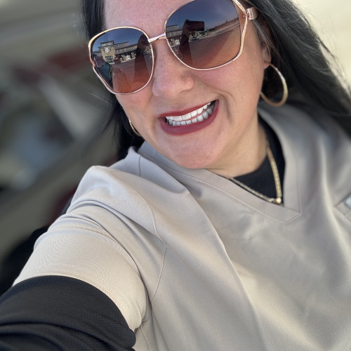Melani B. profile photo