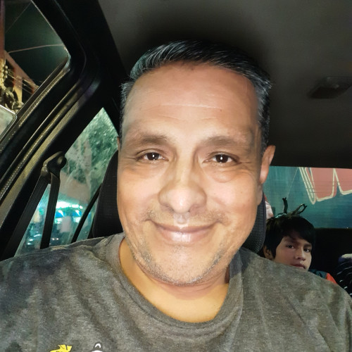 Ton Vela v. profile photo
