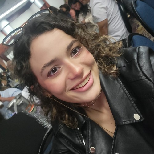 Elisa R.
