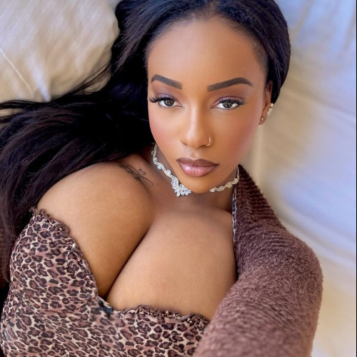 Lily M. profile photo