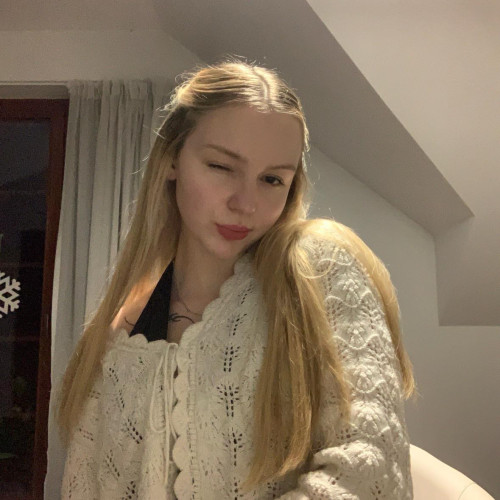 Julia S.