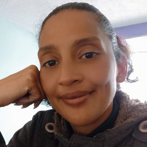 Esther L. profile photo
