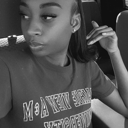 tay l. profile photo