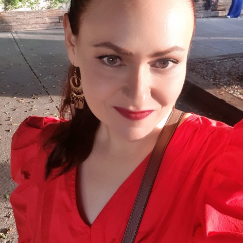 Amina V.