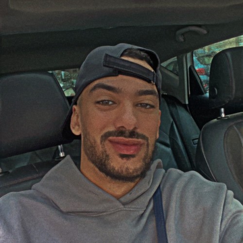 Anas  S.
