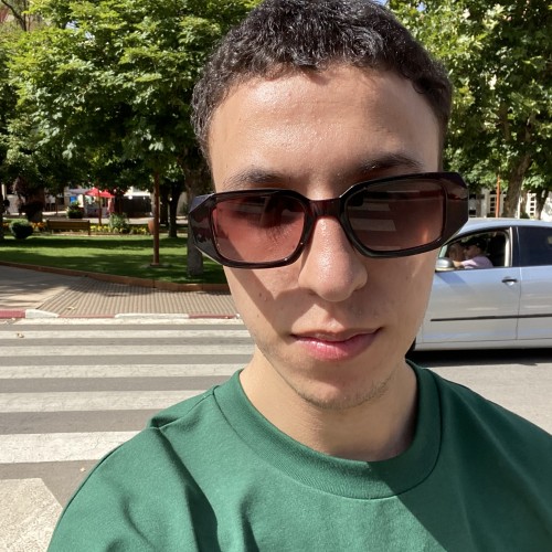 Yassine B.