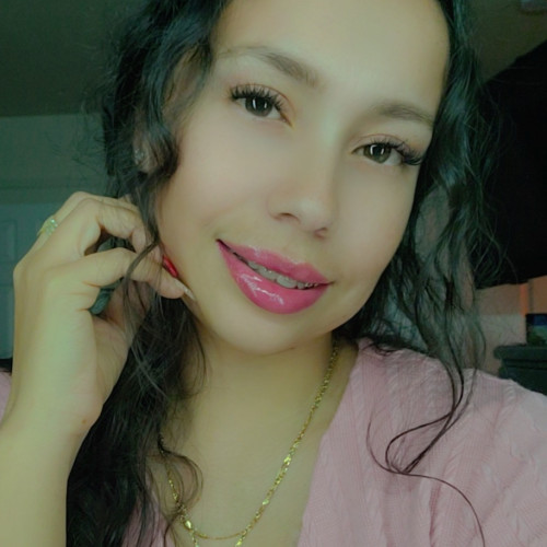 Monica  . profile photo