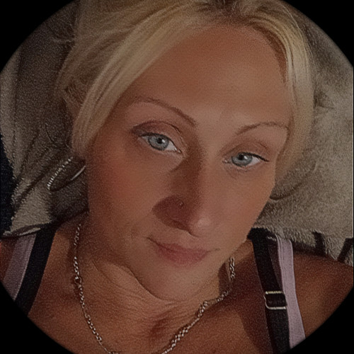 Nicole  W. profile photo