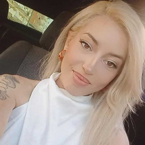 laura r.