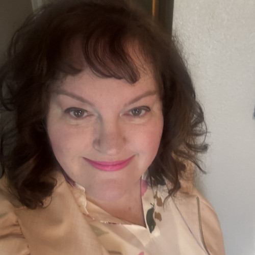 Holly W. profile photo