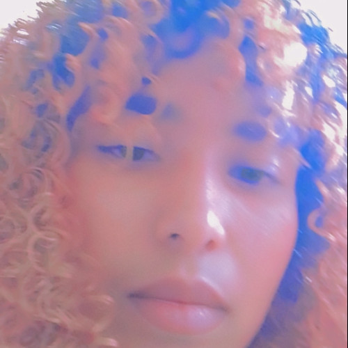 elsa g. profile photo