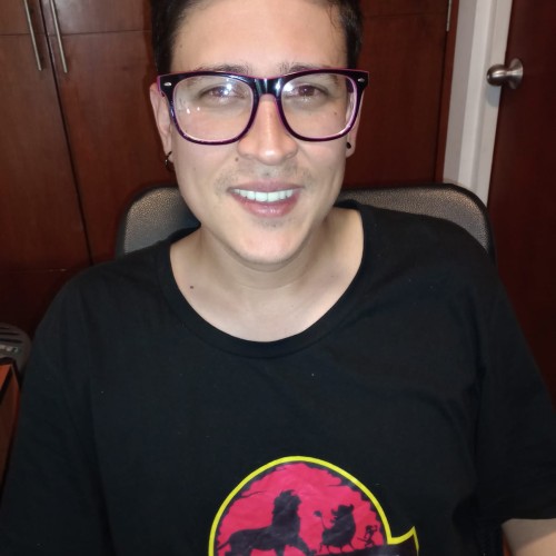 Nicolas D.