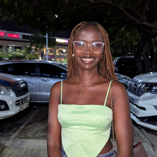 Vivian T. profile photo