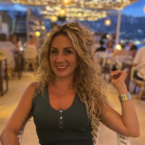 Verónica B.