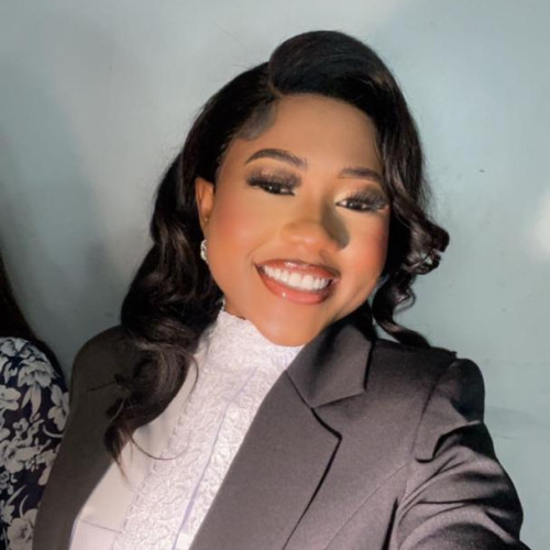 victoria e. profile photo
