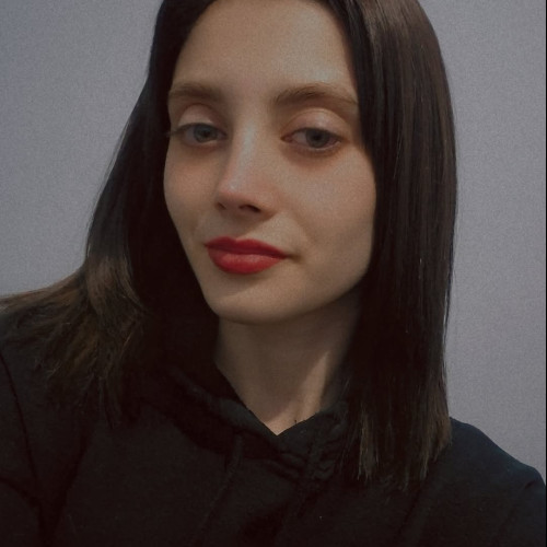 Daphne L. profile photo