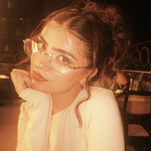 ivy l. profile photo