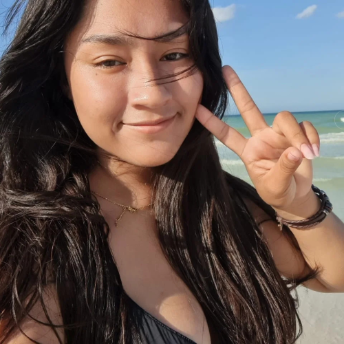 yuriana j. profile photo