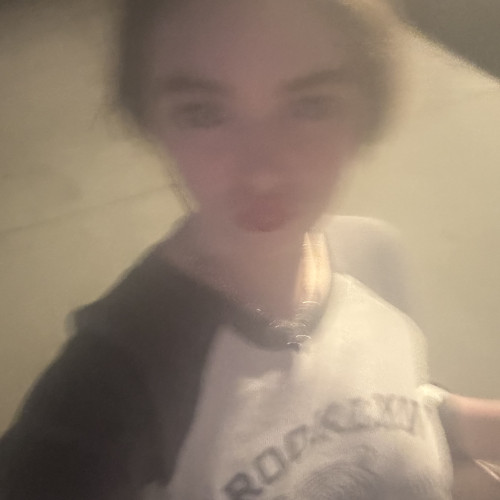 Ella N. profile photo
