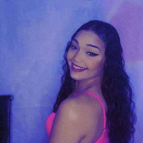 Thauana S.