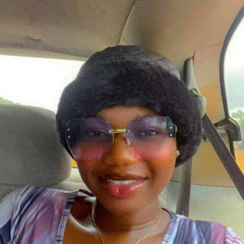 Esther O. profile photo