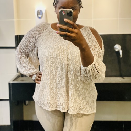 Thembi T.