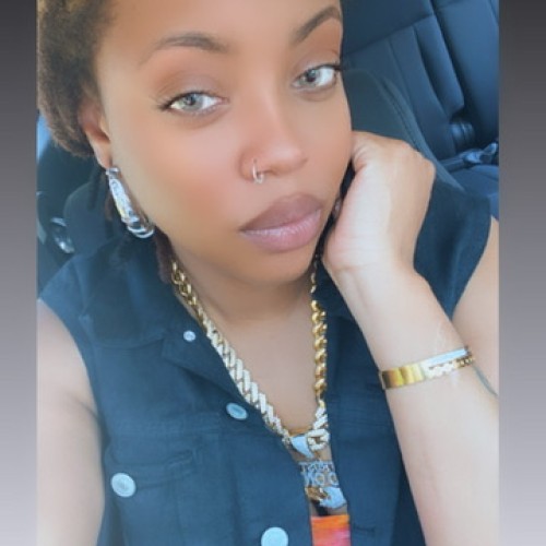 Chenise W.