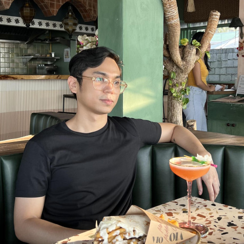 Mik R. profile photo