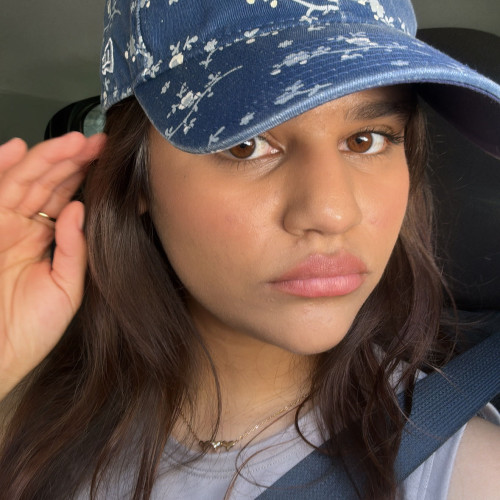 roze t. profile photo