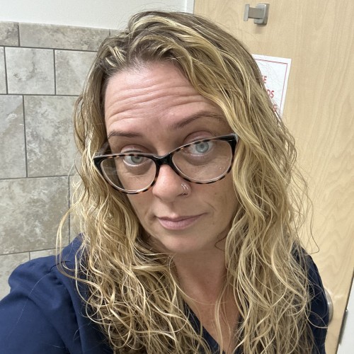 leslie t. profile photo