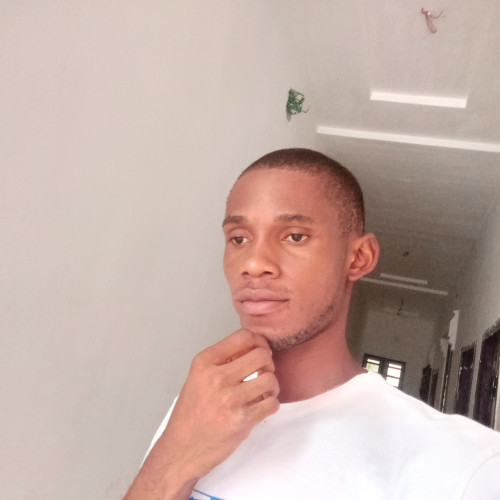 Neebari  E. profile photo