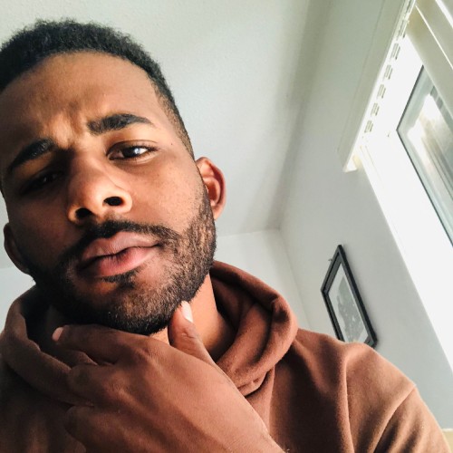 Khaliyl L. profile photo