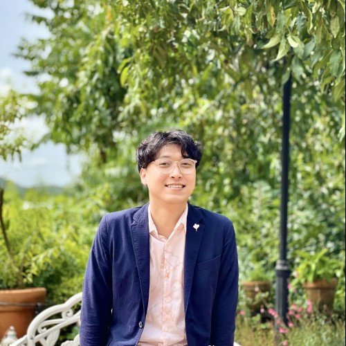 Jong Hoon J.