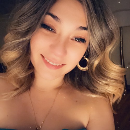 Ayellen  H.
