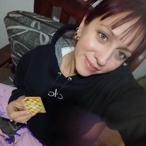cintia d. profile photo