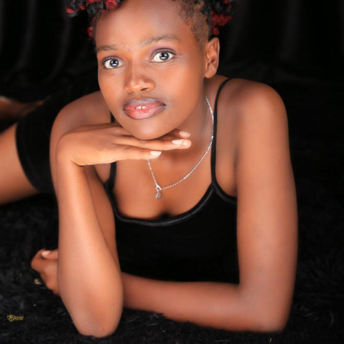 sharon  w. profile photo