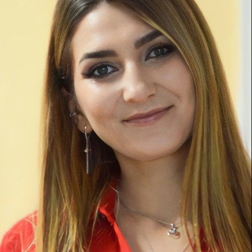Ariana R.