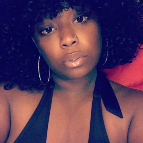 Tia C.