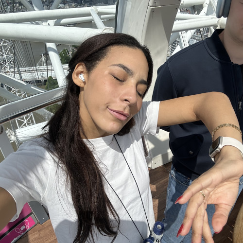 Laura R. profile photo