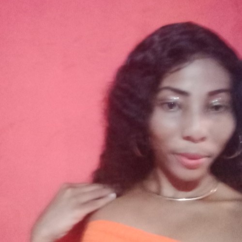 Sindylee R.