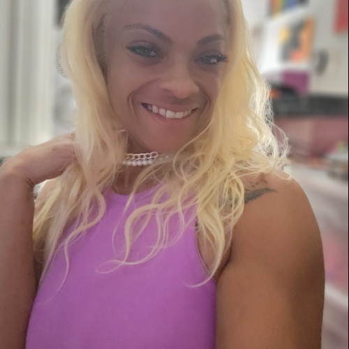 Laurenda H. profile photo