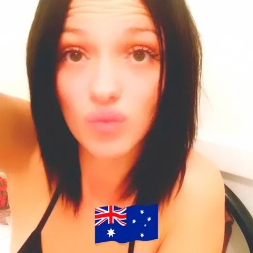 Holly w. profile photo