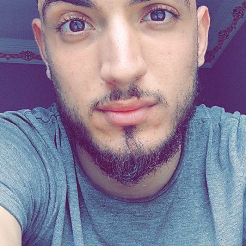 farhane  m. profile photo